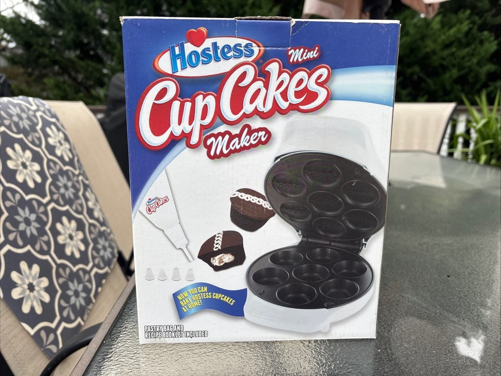 Hostess Mini Cup Cakes Maker - Brand New, Open Box.