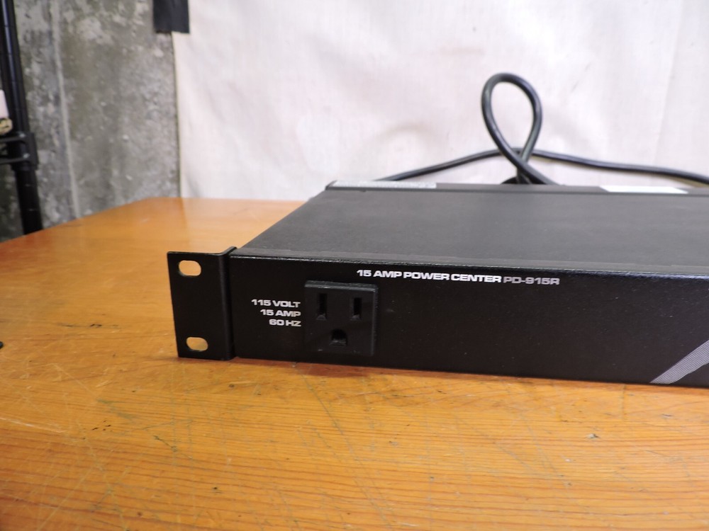 Middle Atlantic PD-915R rack mounted power strip.