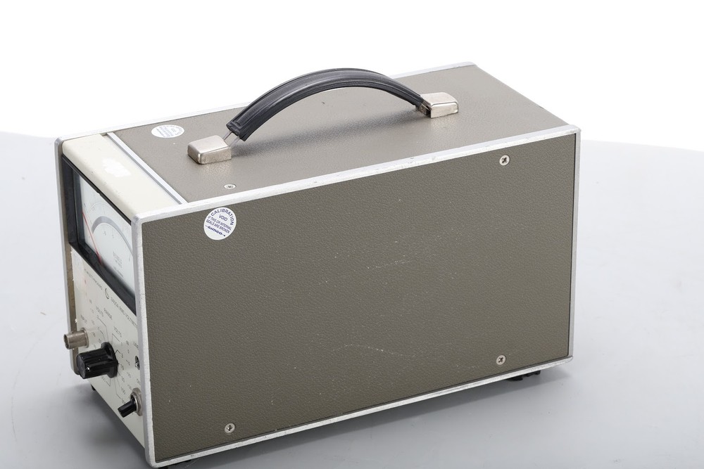 HP 3400A Analog RMS Voltmeter - No Option