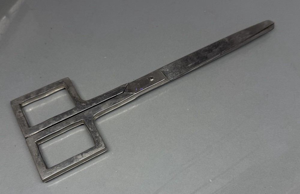 Vintage Square Handle Scissors ~ 9”