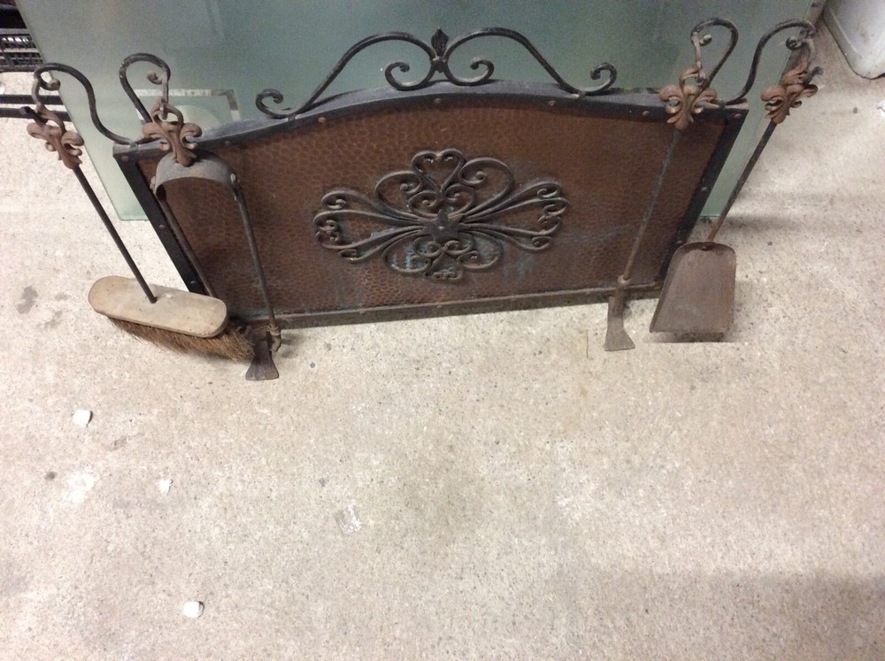 Vintage Fireplace Servant With Its Accessories
