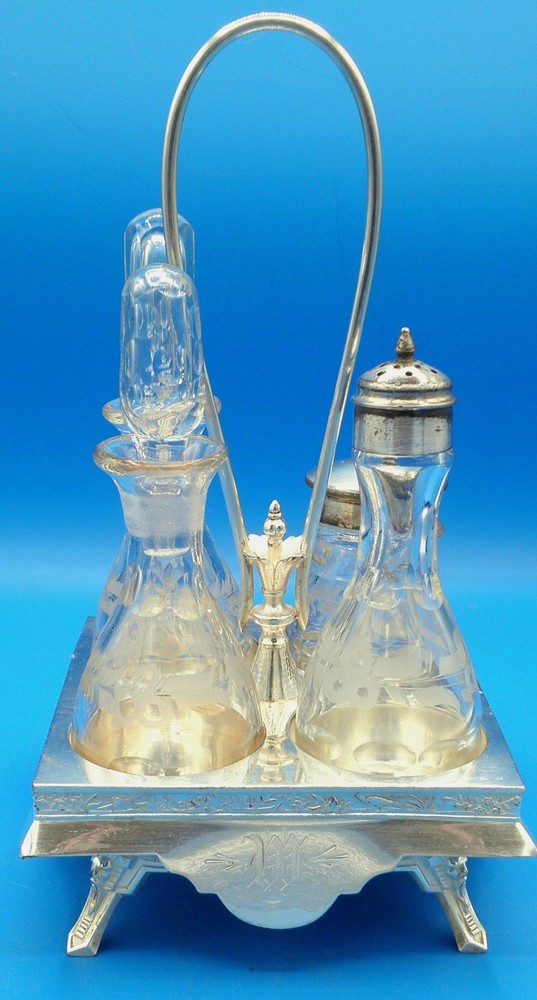 Meriden #360 condiment castor set silver plate Egyptian pattern