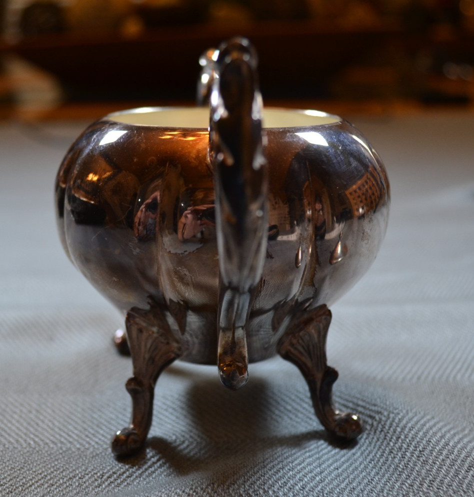 Sheridan Silver Plated Sugar Bowl