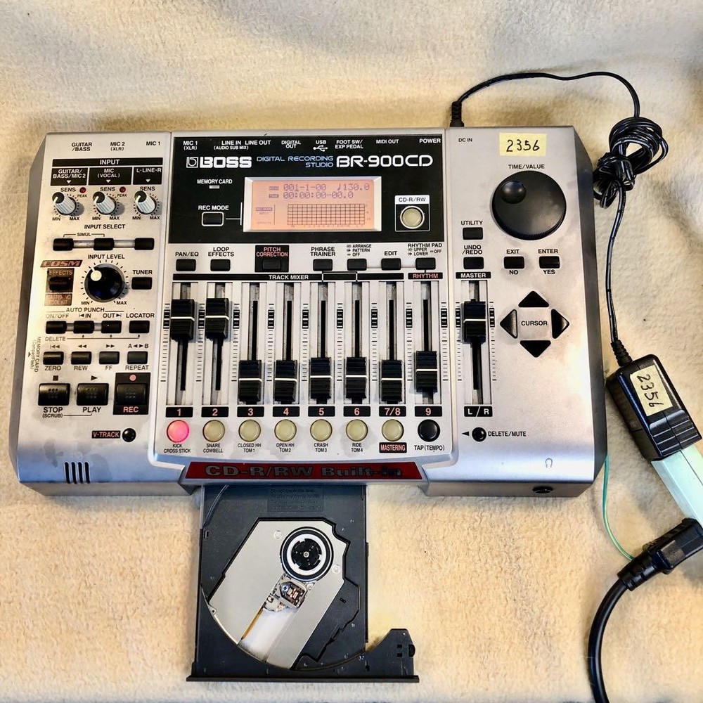 BOSS BR-1600CD Digital Record Studio Multi Track Recorder
