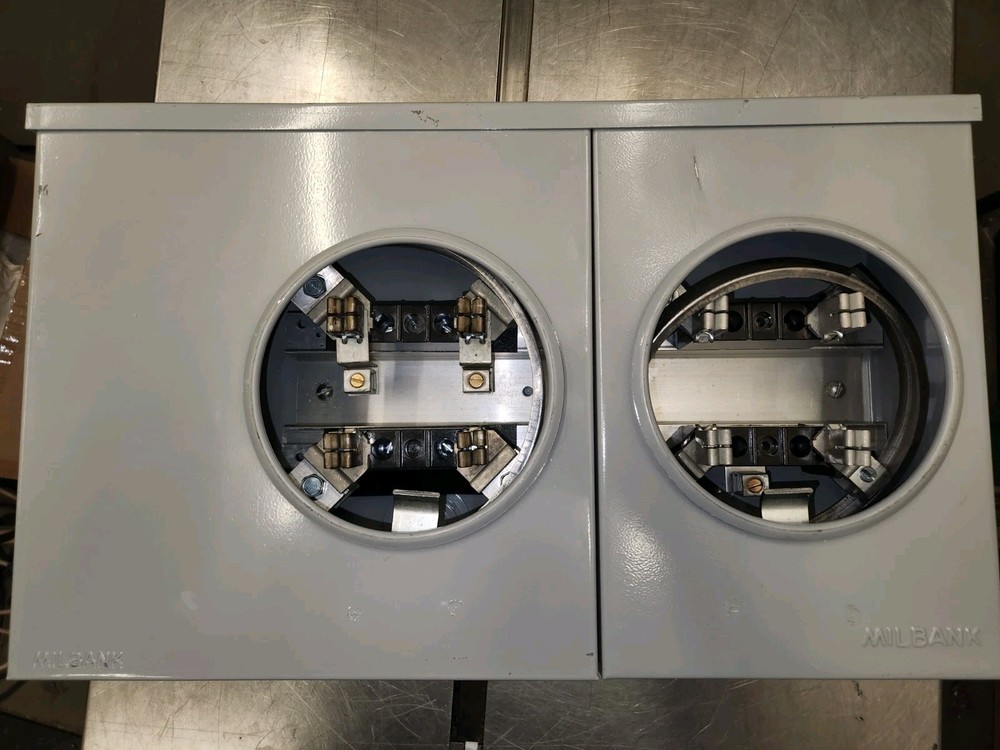 Milbank Double Socket Meter Trough S7004