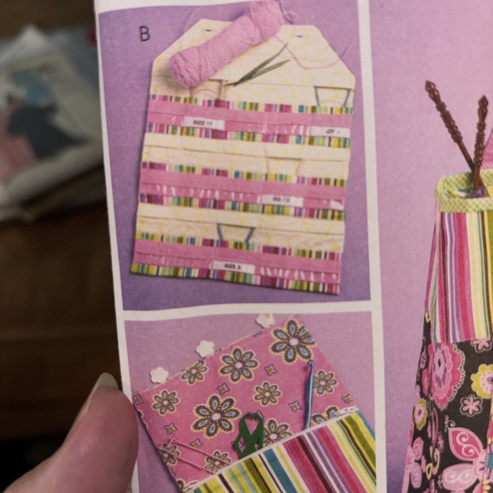 Knitting Needle Bag Sewing Pattern - McCalls Crafts