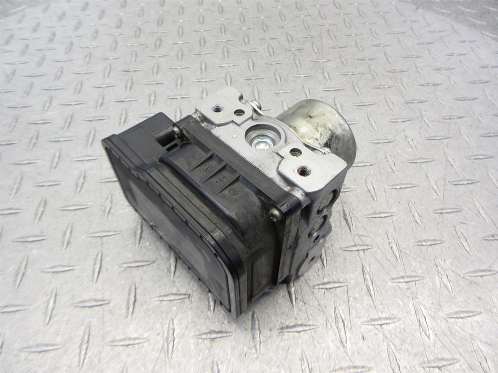 2013 09-20 Triumph Thunderbird Abs Brake Pump Module Unit