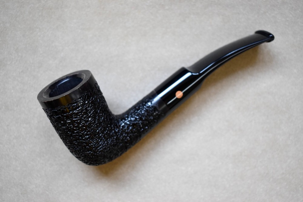 Moretti Pipe Black Rusticated Freehand
