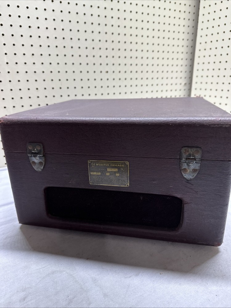 Vintage Webster Chicago Model 130-1 3 Speed Record Player POWERS ON