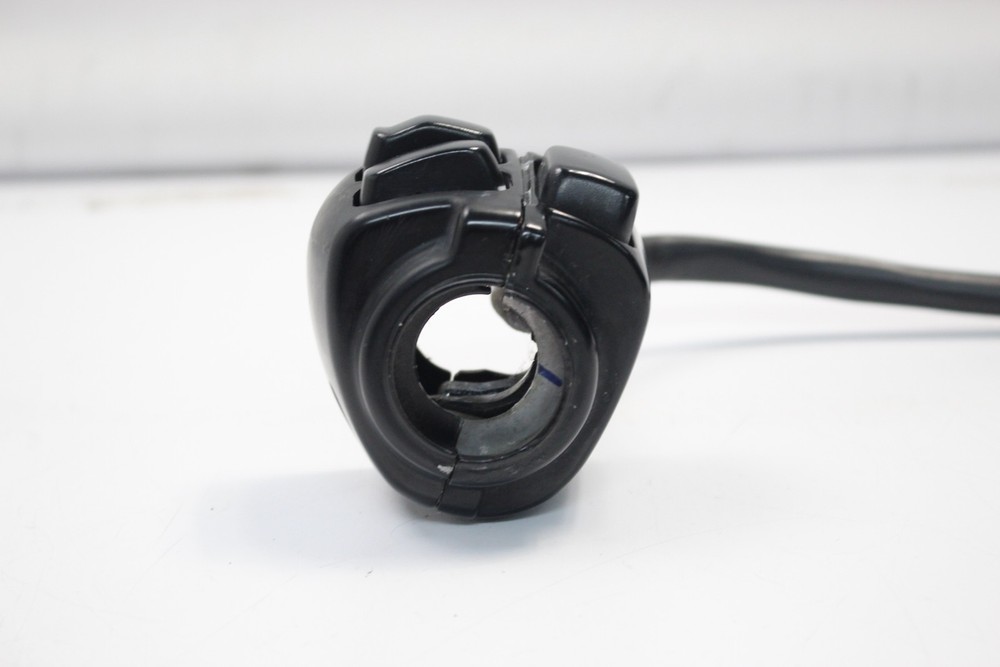 08 Harley Softail Deluxe FLSTN Left Handlebar Control Switch