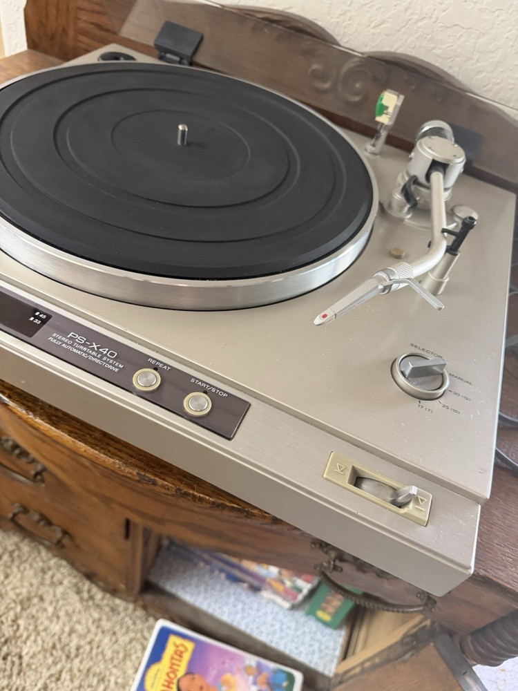 Sony PS-X40 Automatic Turntable System Stereo, Direct Drive, Needle Issue