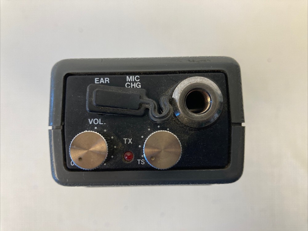 Tekk VHF Transceiver Gray PCI-150A & PTT Attachment (Function Unknown) Untested