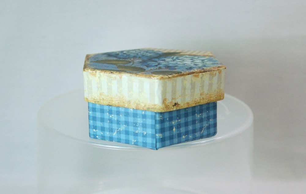 SET OF 4 SMALL DECORATIVE BOXES: Book shape, Hexagonal shape, Rectangular Shape