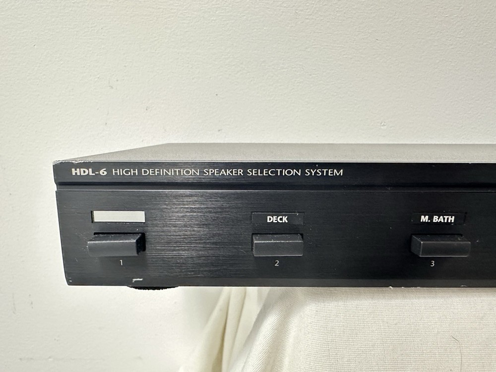 Niles Audio HDL-6 High Definition Speaker Selection System Control Box