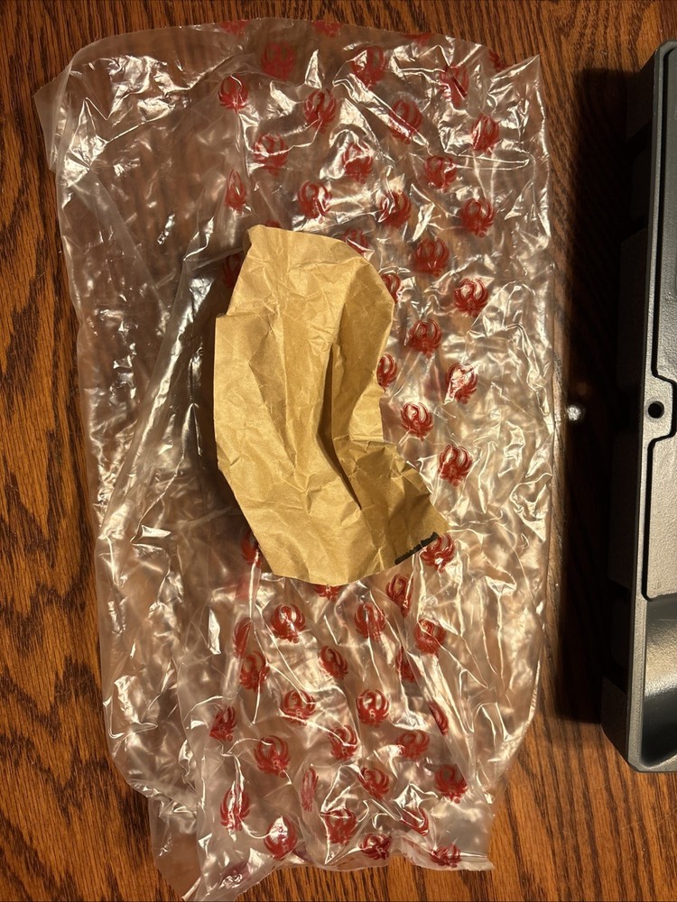 Ruger New Model Blackhawk/Super Blackhawk Case With Manual, Case lock & Plastic