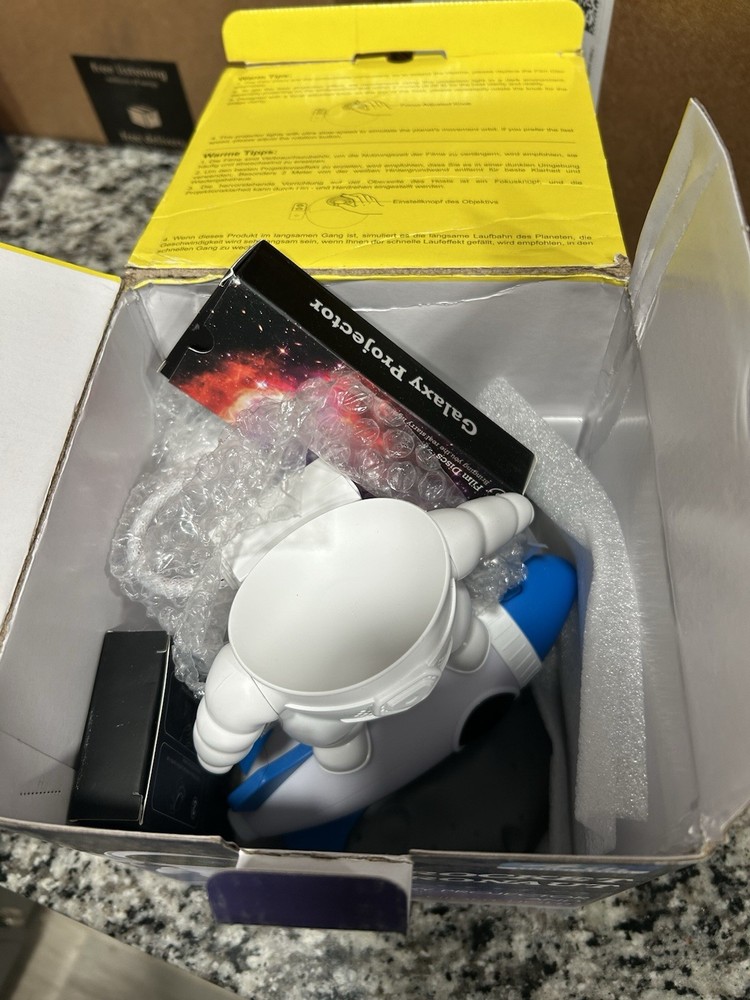 Astronaut Rocket Galaxy LED Night Light BL-HJ07 Rotatable Projection RGBCW