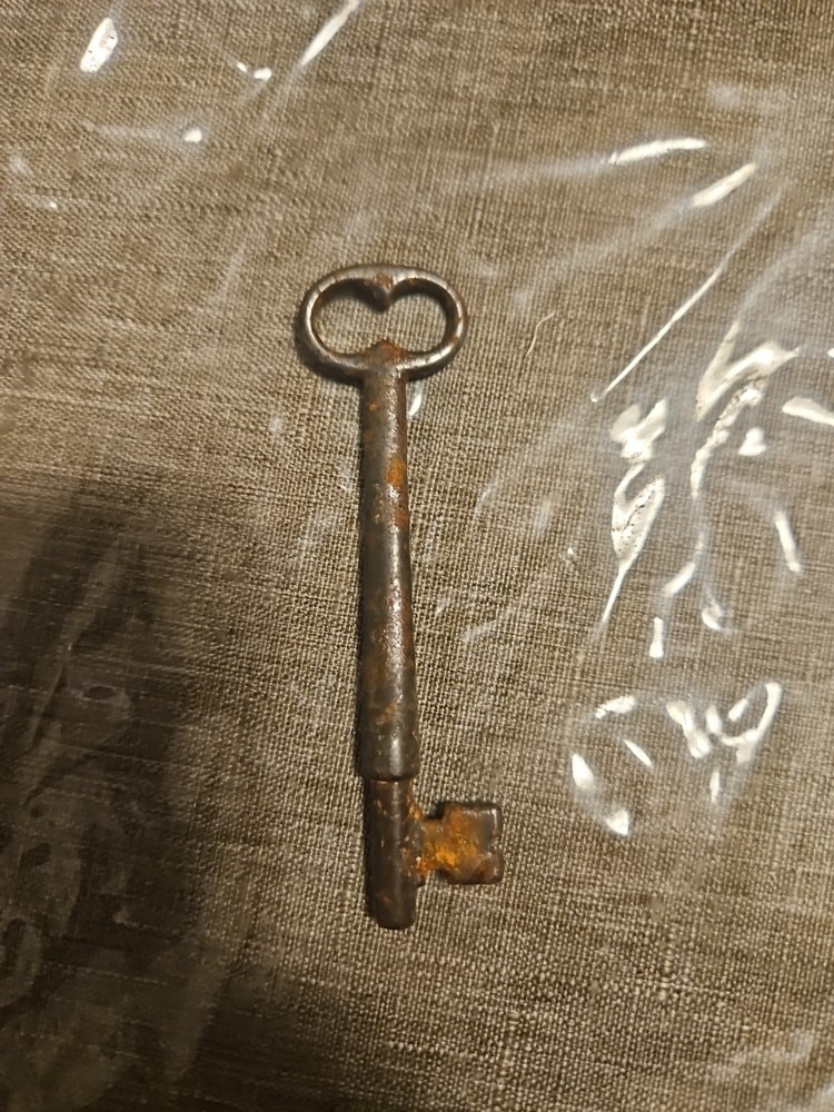 Authentic Antique Rusty Steel Skeleton Key Solid Barrel Collectible Rustic Decor
