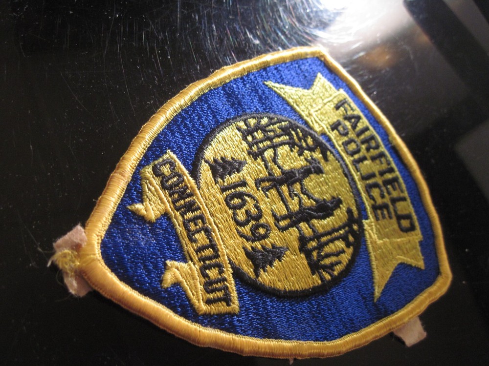 19??    Fairfield   Ct    Police    patch