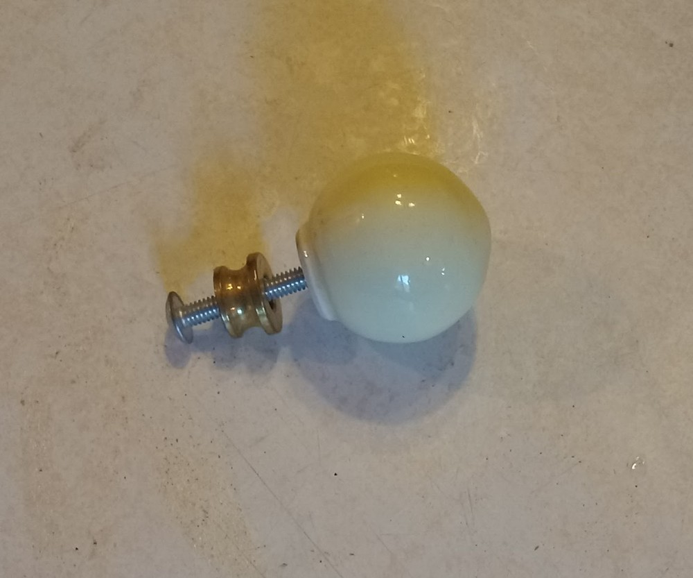 Ceramic Drawer Pull / Handle   (1 pull)
