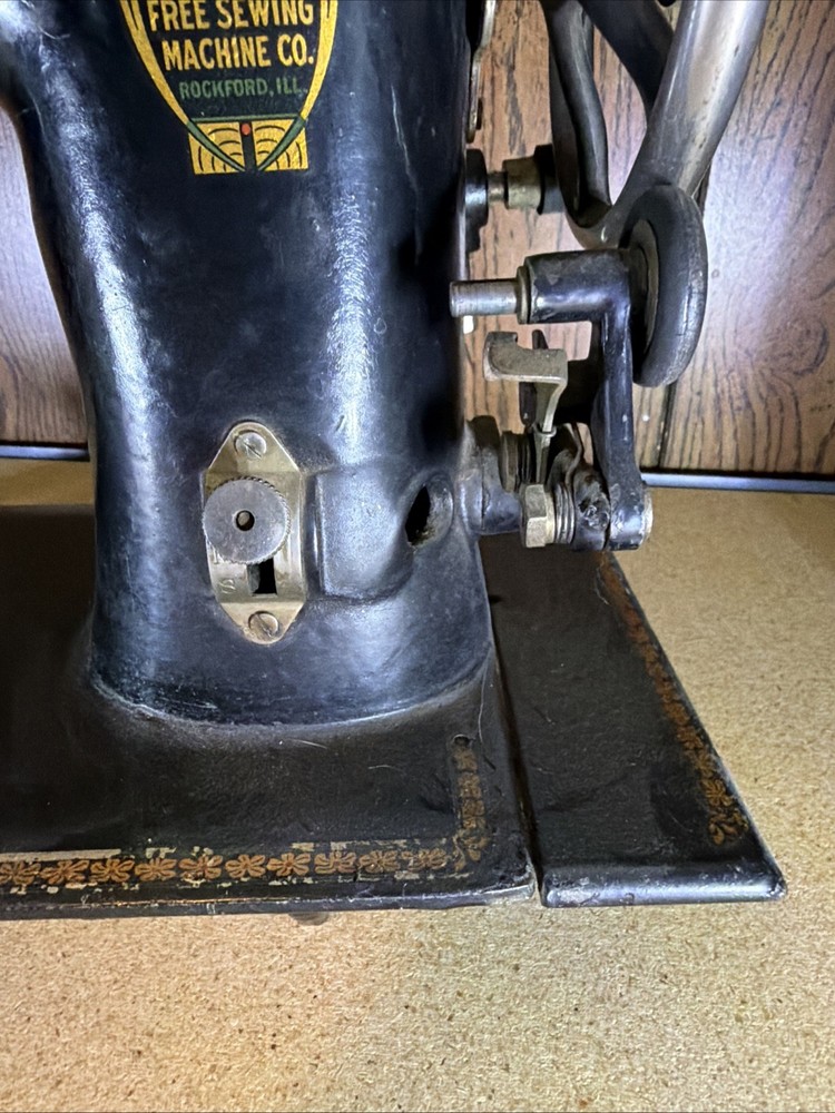 The Free Rotary Sewing Machine Circa 1925