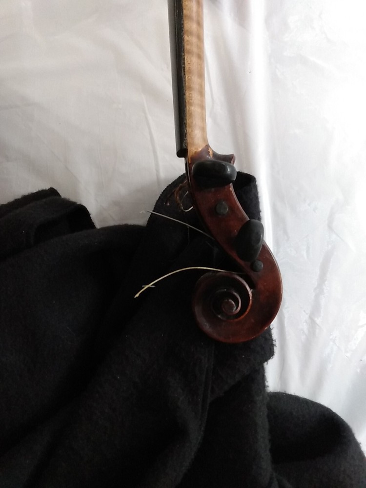 Interesting Old Fine Violin