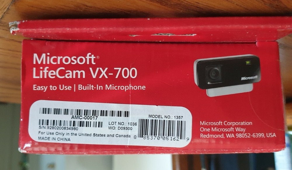 Microsoft LifeCam Web Cam VX-700 Built In Microphone