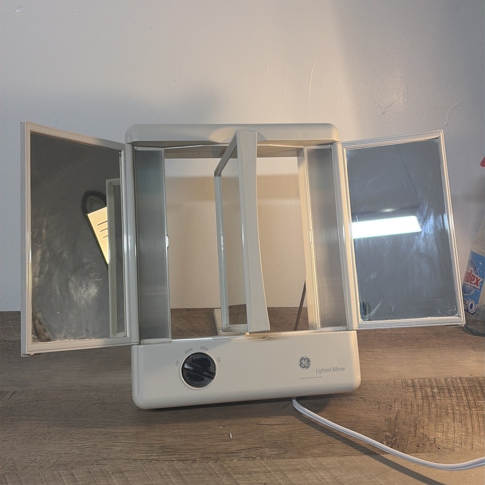 GE Lighted Tri-Fold Vanity Makeup Mirror Magnifying Model 106658 Tested ~Works