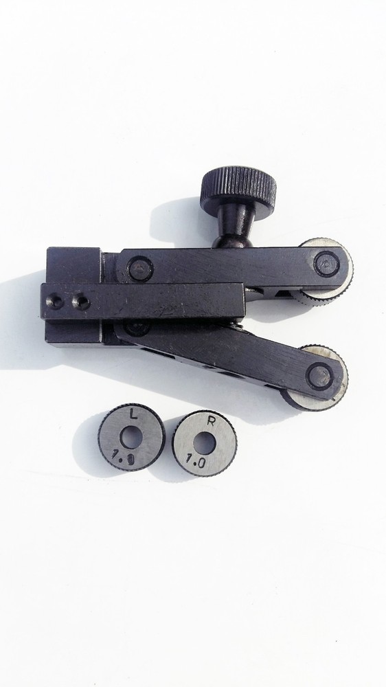 V- Clamp type Knurling Tool + Pair of Knurls