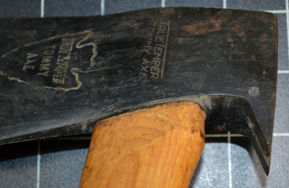 TRUE TEMPER - #36-D - TOMMY AXE - ALL ORIGINAL WITH ARROWHEAD LOGO