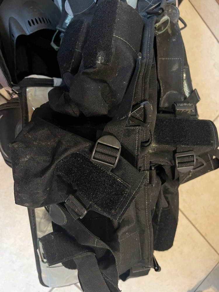 painballgun and gear