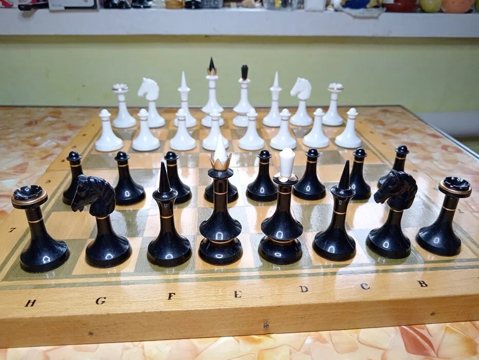Vintage Carbolite Olympic Chess Set Soviet USSR