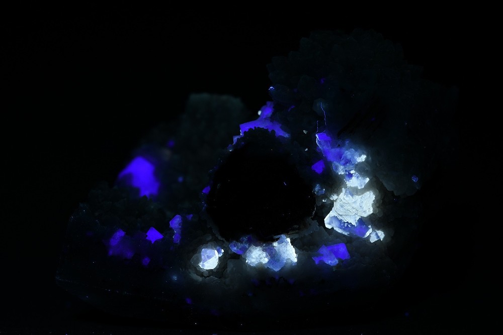 Fluorescent Fluorite, Quartz from Inner Mongolia, China