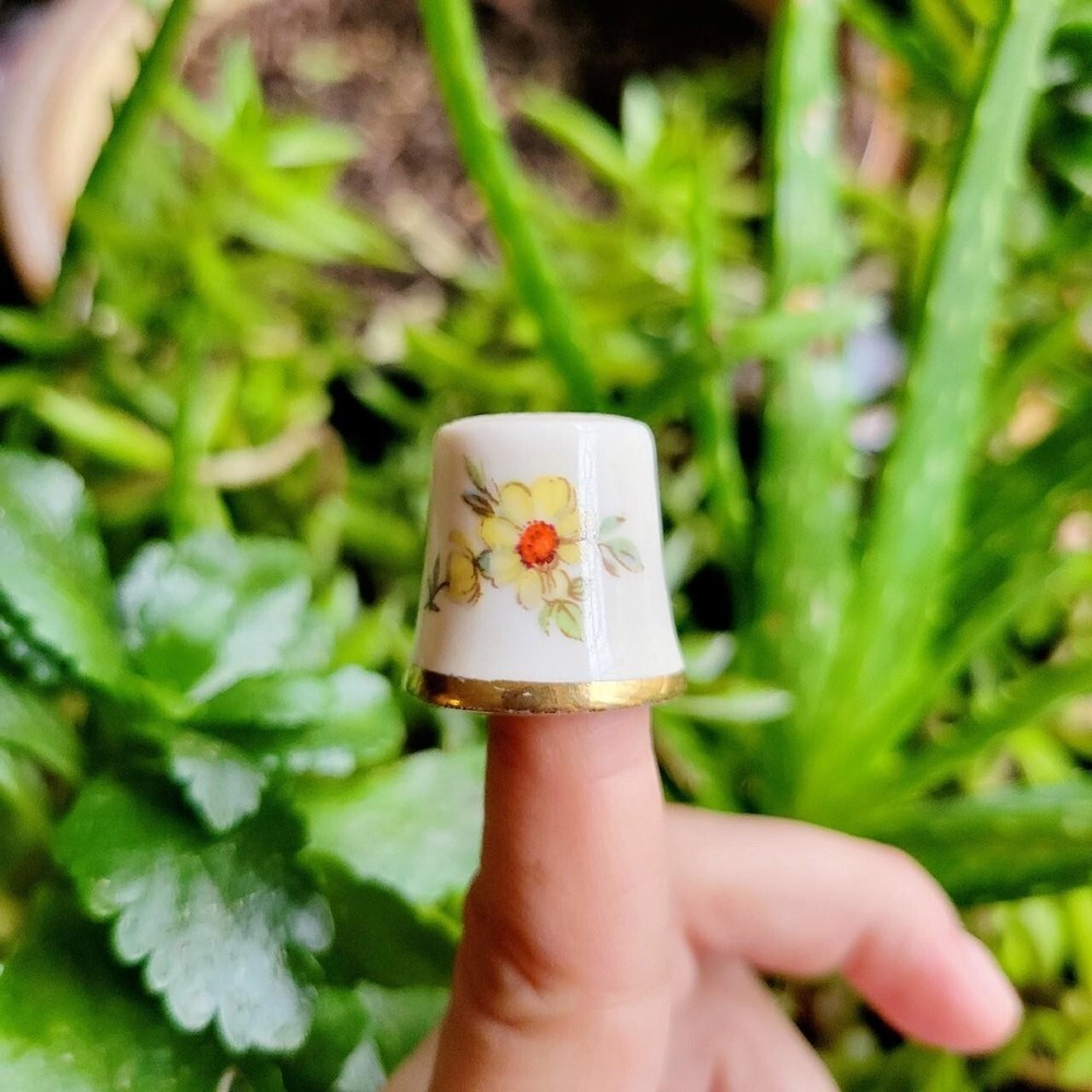 Vintage Flower Thimble