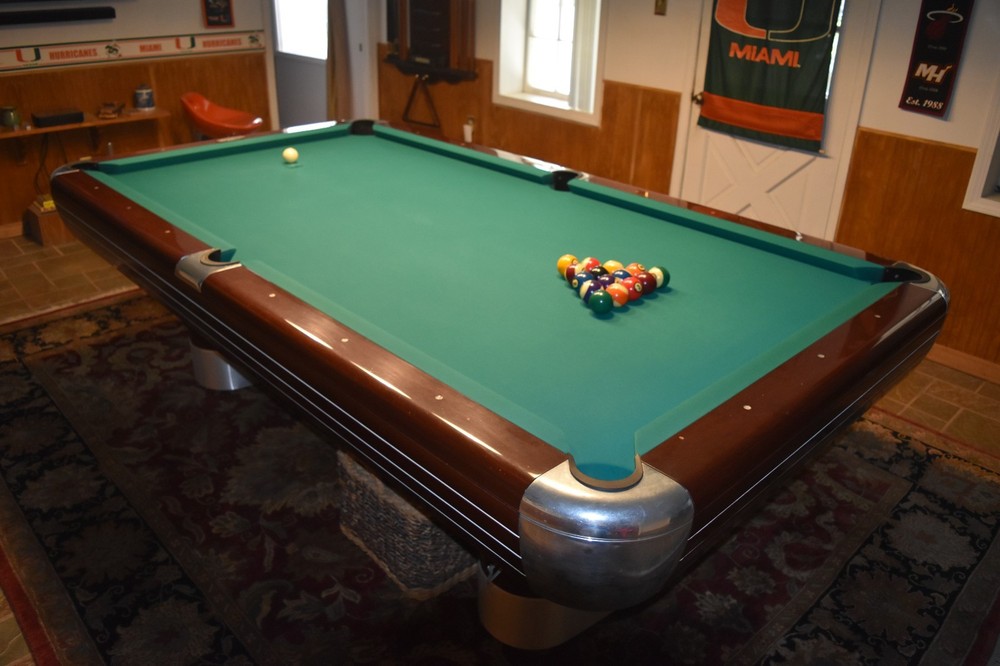 Brunswick Vintage Anniversary 8' Pool Table