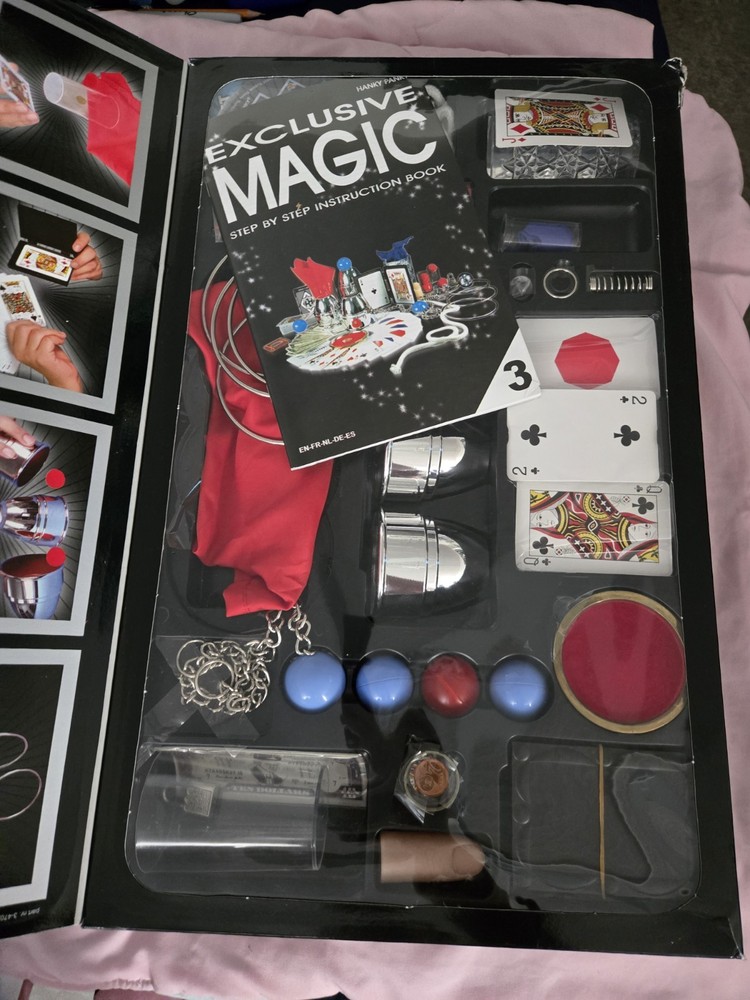 Exclusive MAGIC Collection ( Includes Instructional DVD + Book ) *FAST SHIPPING*