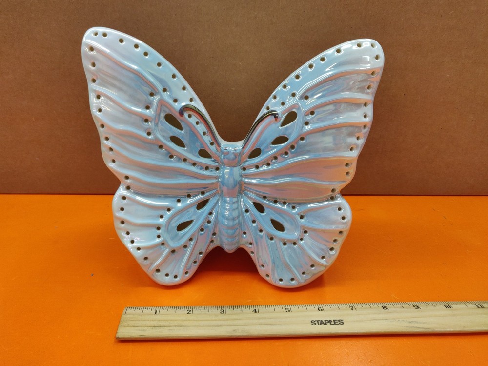⭐️⭐️⭐️⭐️⭐️ Pearlescent Ceramic Lighted Butterfly Desk Night Light Decor