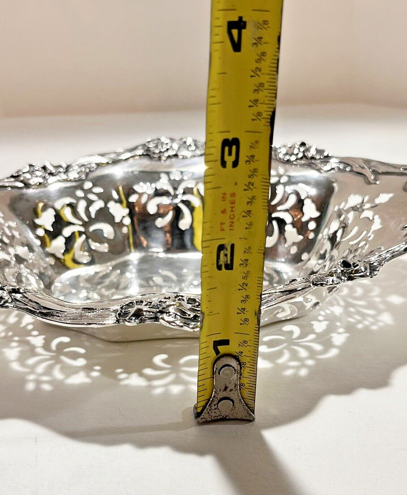 Sterling Silver Oval Dish Roger William Silver Co. 126 Gr. Circa 1900's