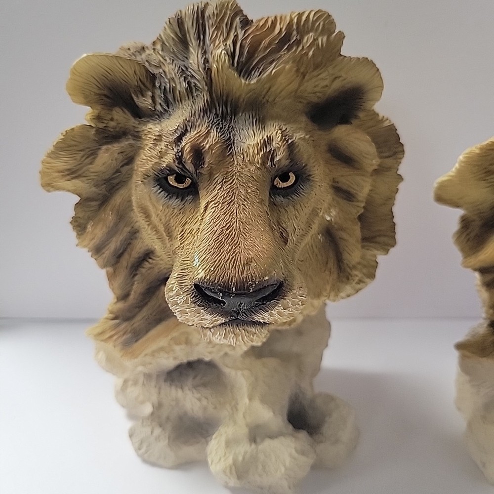 Clay Ceramic Lion Head Book Ends - 6.25" Tall