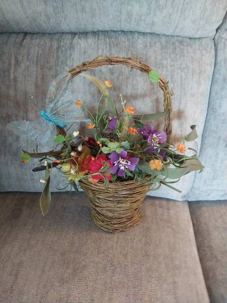 Spring Floral Wall Basket Hanging Decor