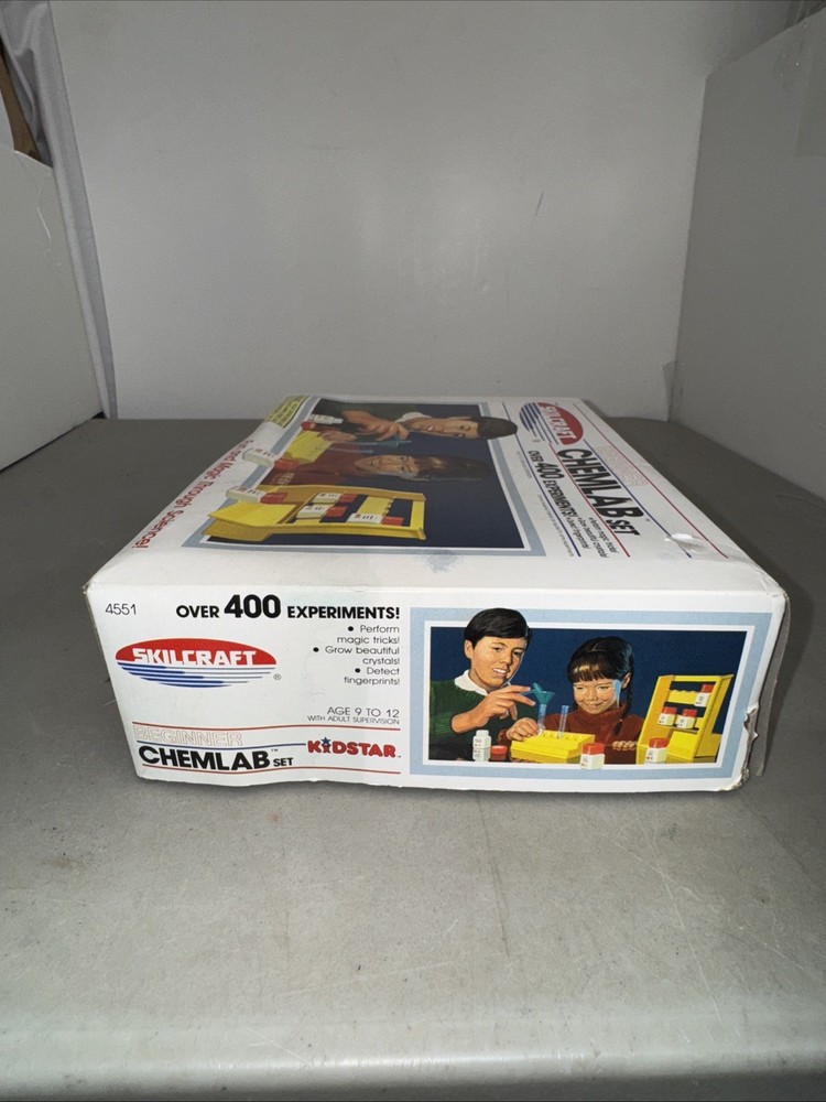 Skilcraft Chemlab Set Over 400 Experiments 1987