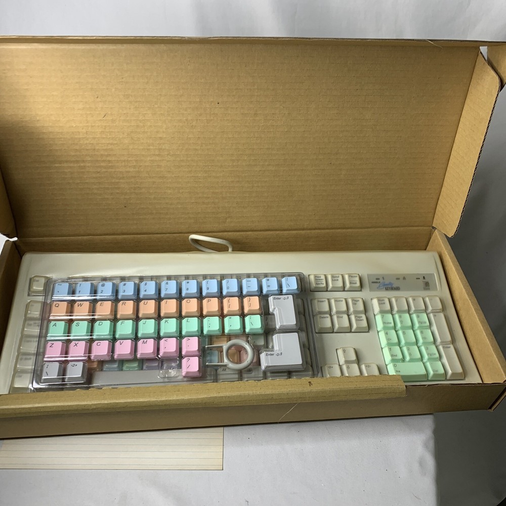 Vintage Nimble Beauty Keyboard - For Windows 95