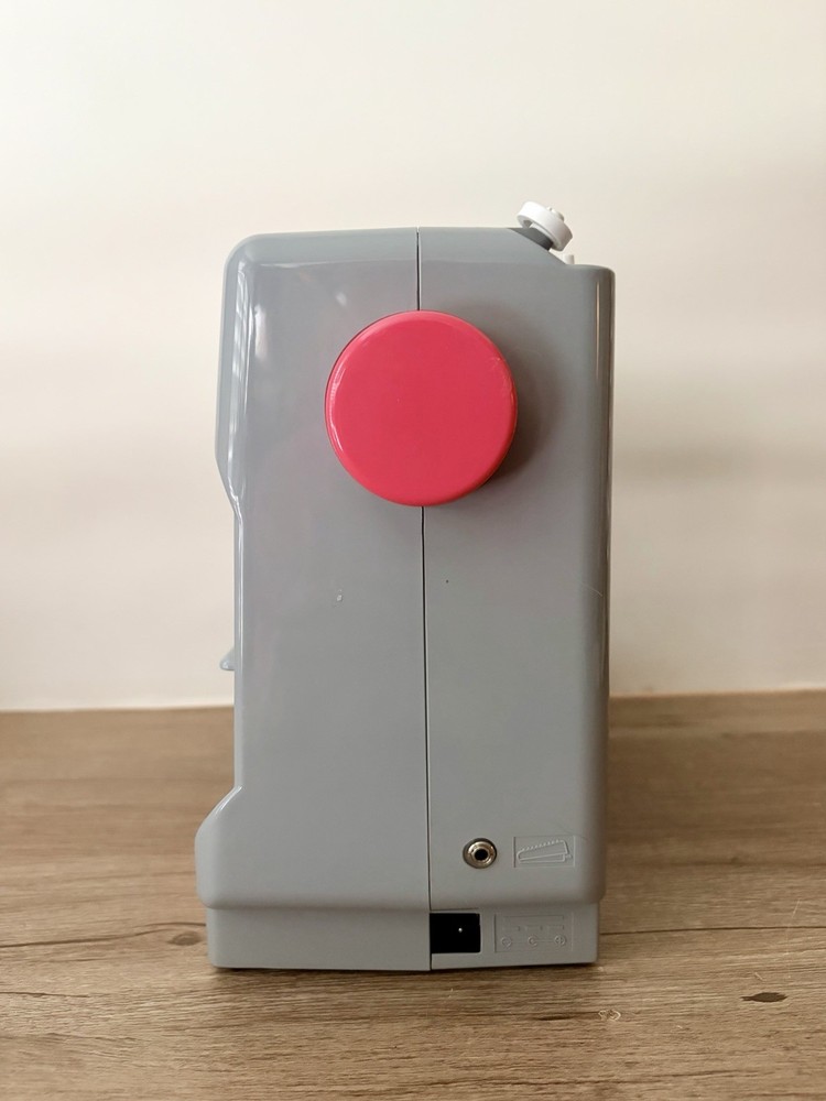 Janome Graceful Gray & Pink Basic 10-Stitch Compact Sewing Machine Model 525B