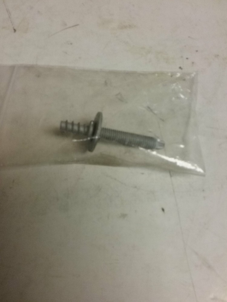 VCC T1000911V A/C MOUNTING STUD SERVICE KIT