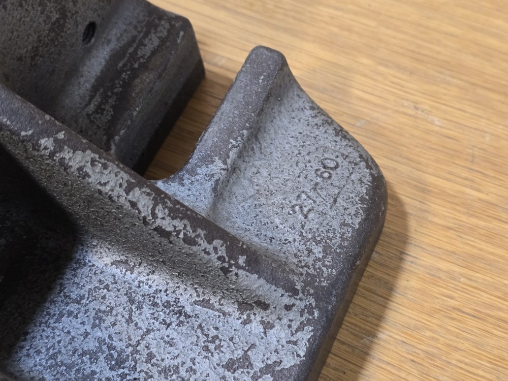 MOVEABLE JAW VISE TWO PIECE MACHINE VISE