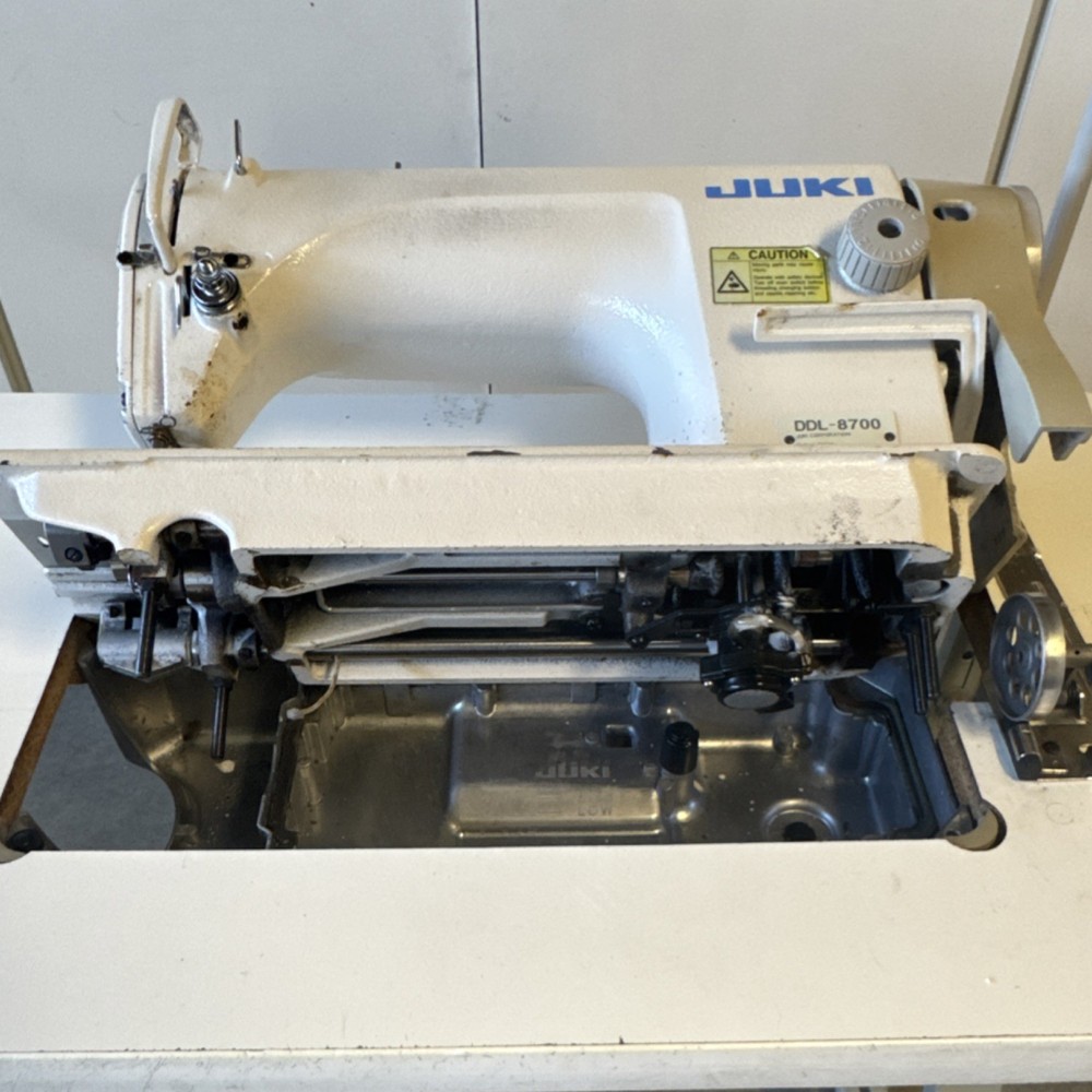 Juki DDL-8700 Industrial Sewing Machine