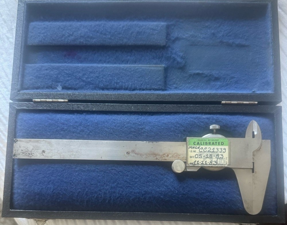 Helio Vintage Metalworking Dial Caliper – Precision Tool with Storage Case