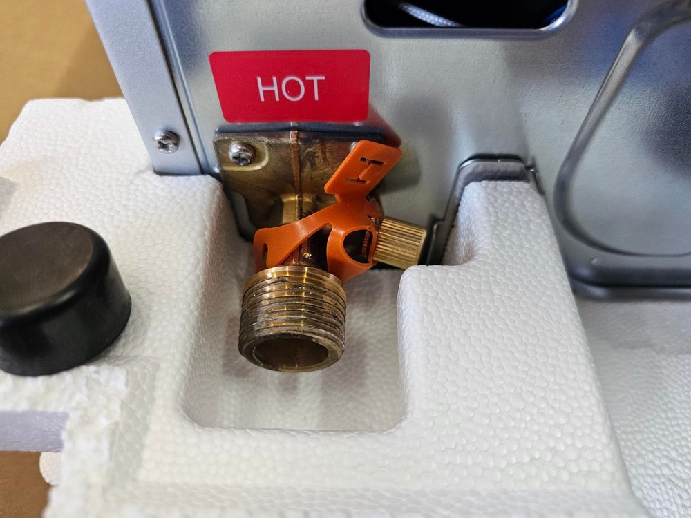 Rheem Natural Gas Indoor SMART Tankless Water Heater 9.5 GPM ECO200DVELN-3