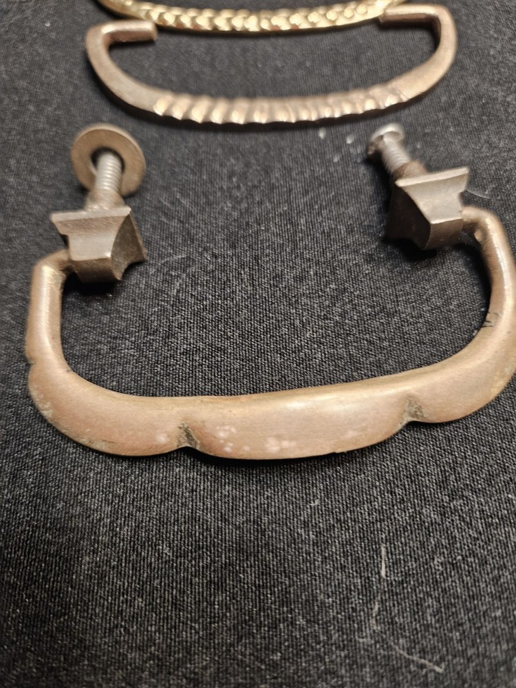 SET OF MISC BRASS PULLS