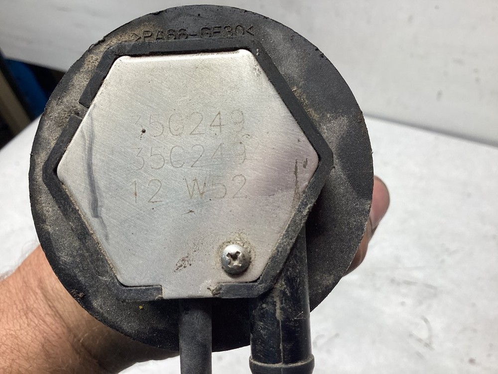 Peterbilt 579 DEF Sensor - Used | P/N 350249