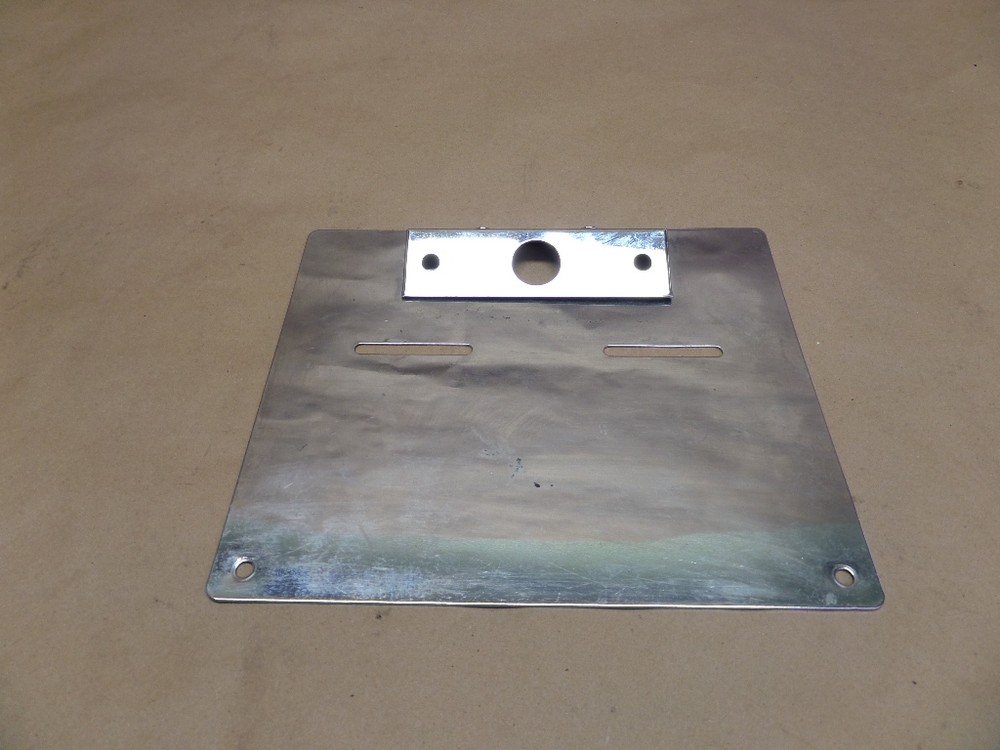UNIVERSAL CHROME GOLDWING LICENSE PLATE TAG LIGHT BRACKET MOUNT